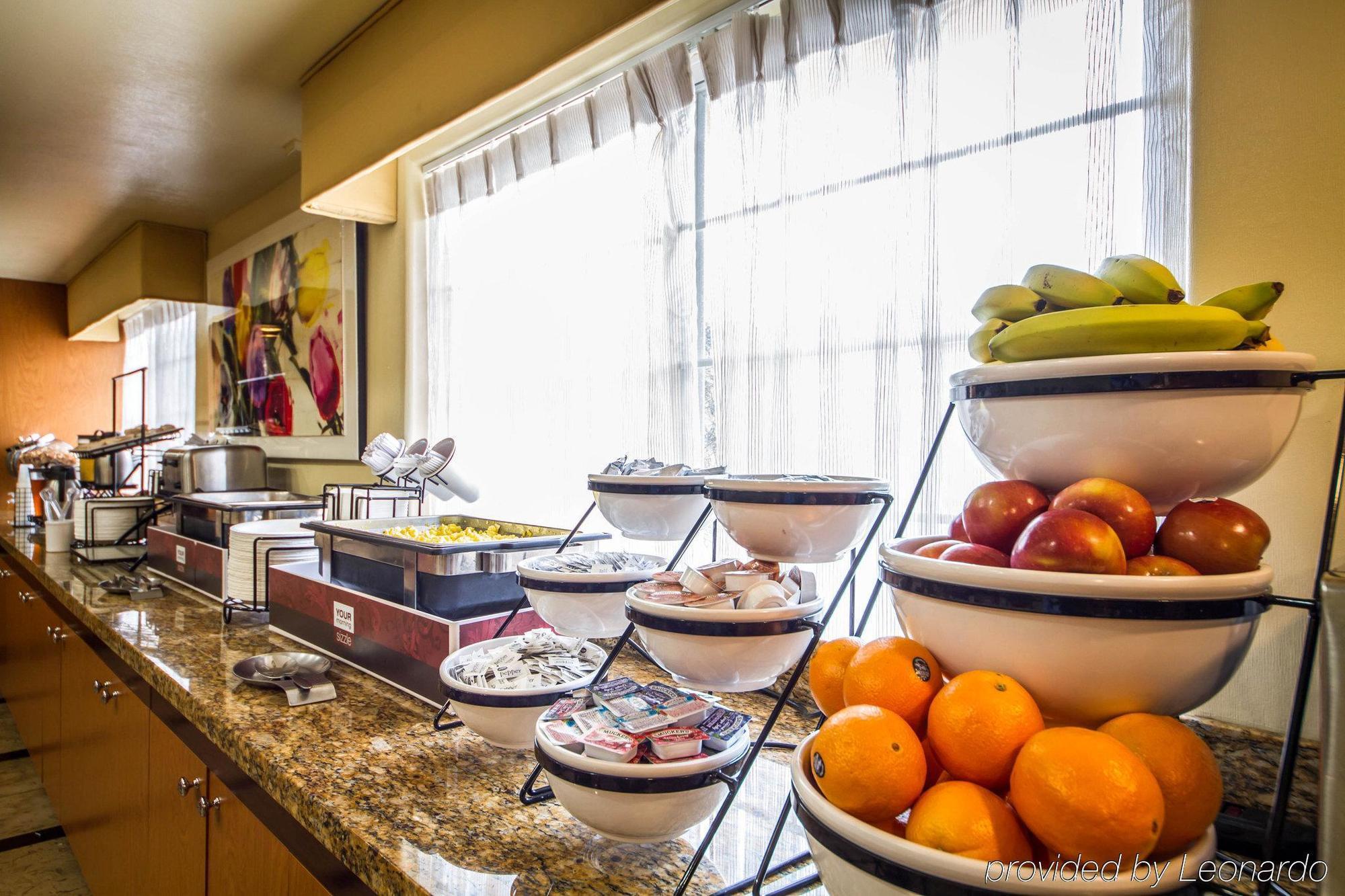Comfort Inn & Suites Oakland Airport Εξωτερικό φωτογραφία