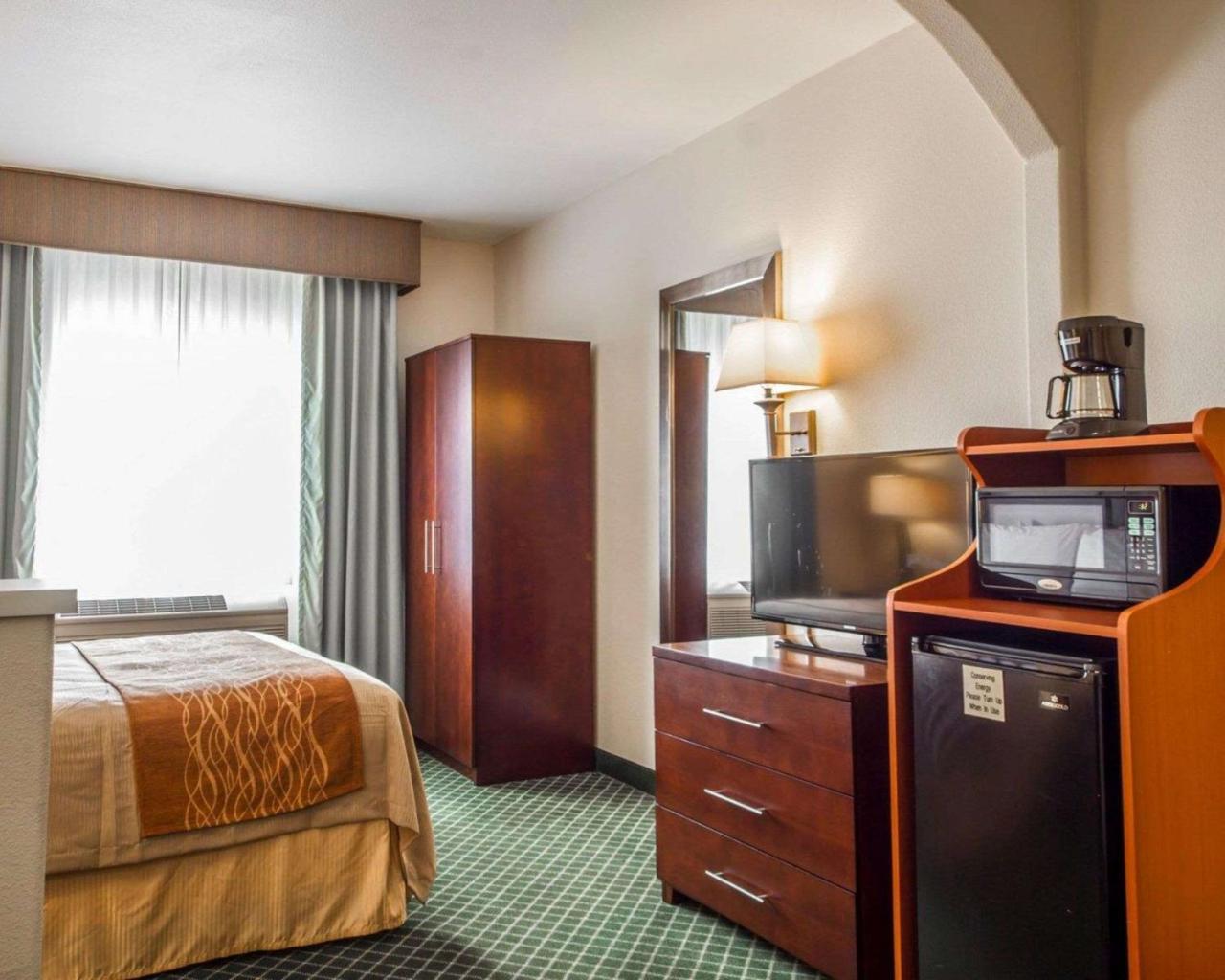 Comfort Inn & Suites Oakland Airport Εξωτερικό φωτογραφία