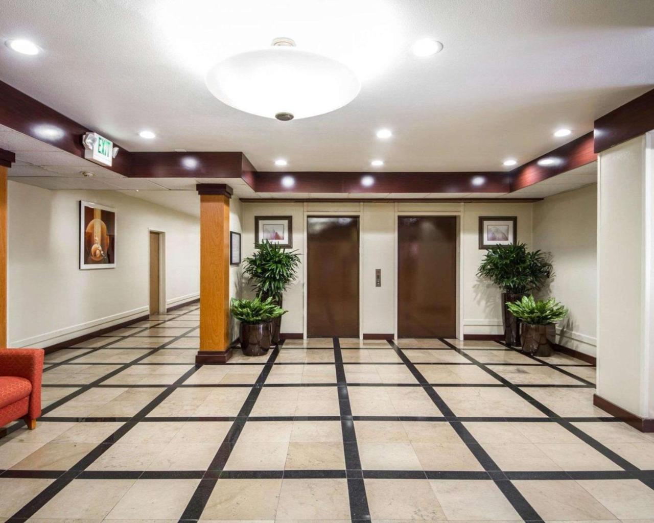 Comfort Inn & Suites Oakland Airport Εξωτερικό φωτογραφία