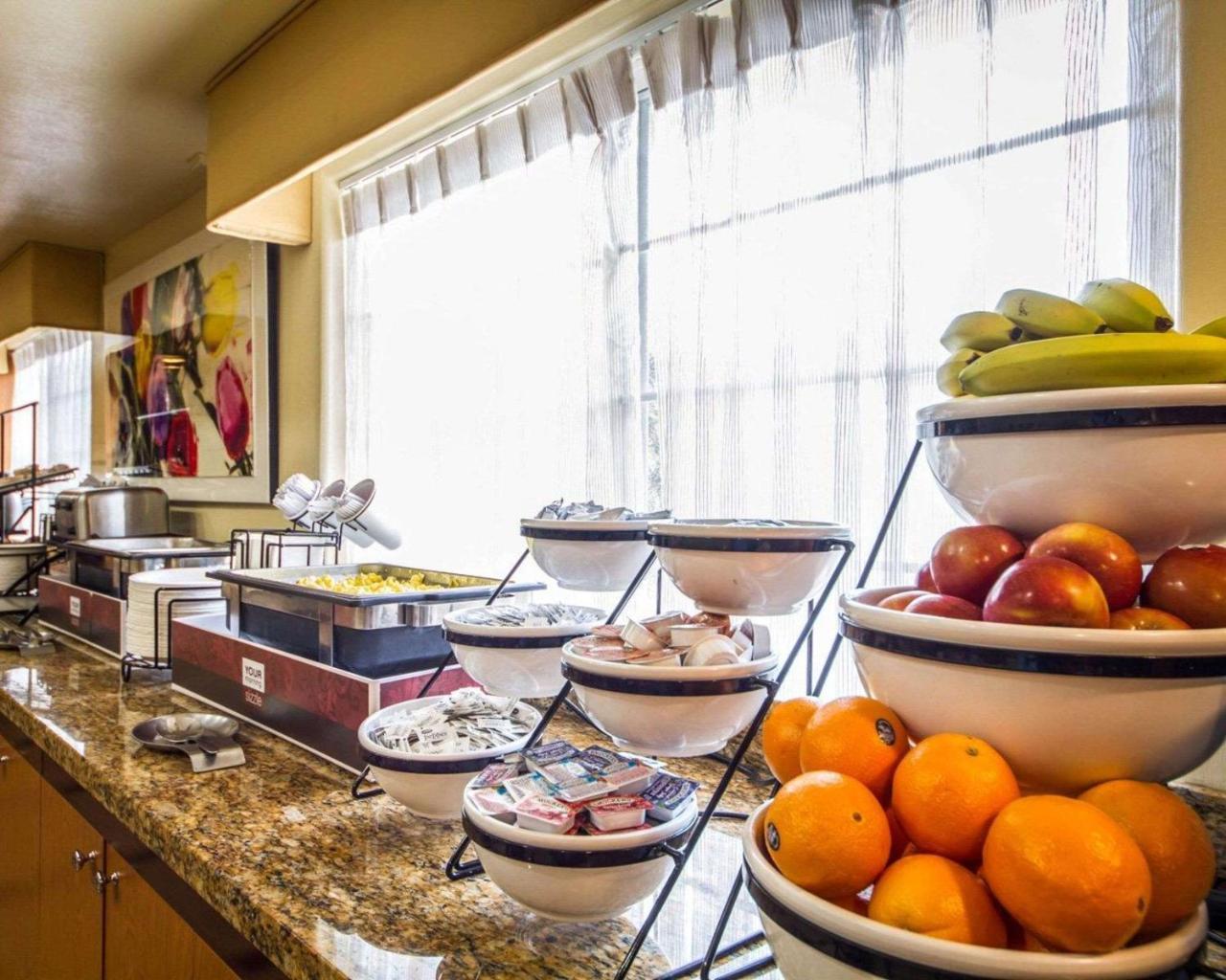 Comfort Inn & Suites Oakland Airport Εξωτερικό φωτογραφία